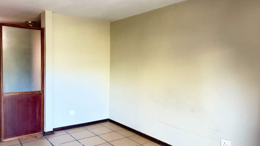 To Let 1 Bedroom Property for Rent in Dassie Rand North West